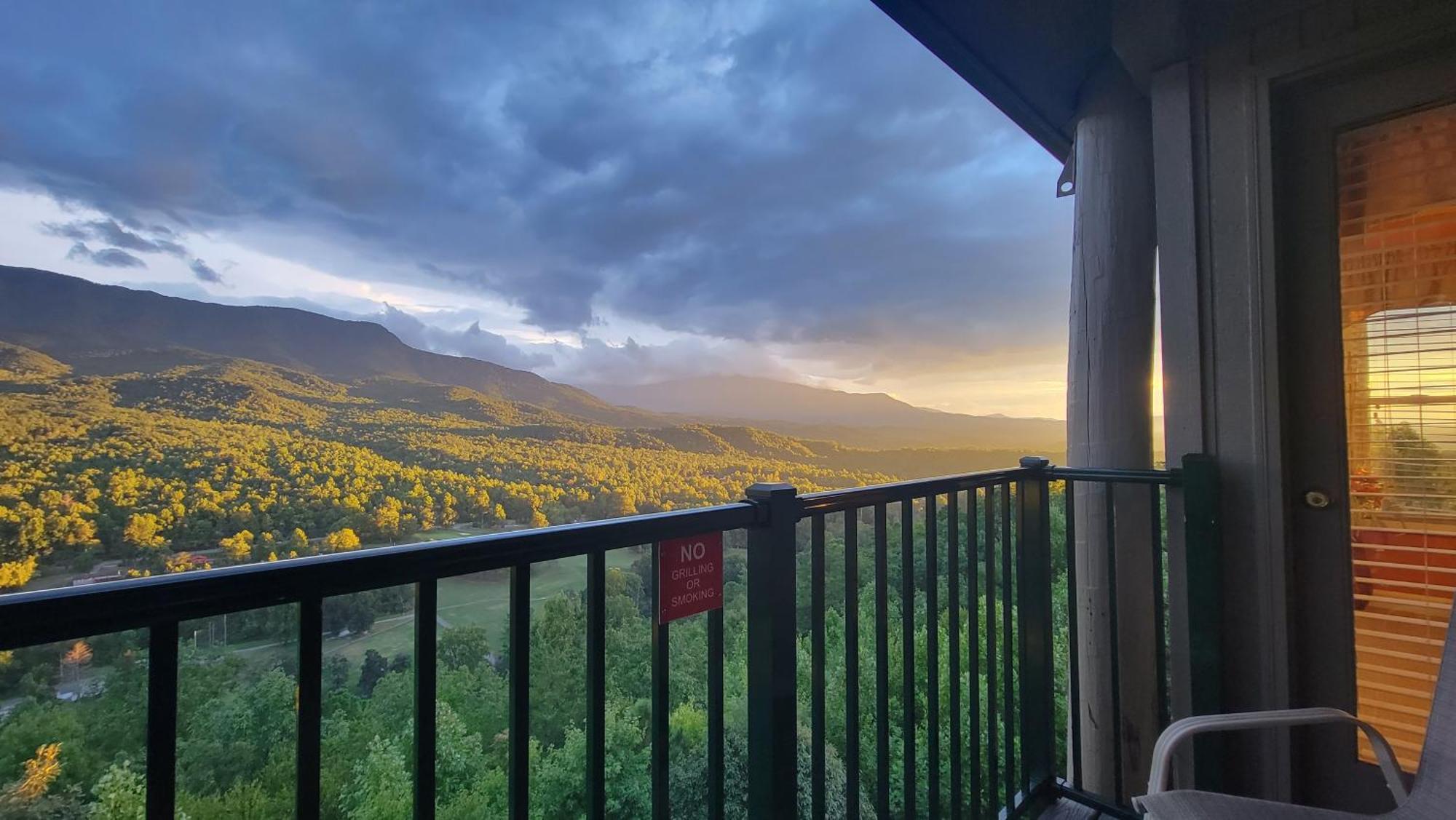 Stairway To Heaven, Breathtaking Mtn Views Indoor Pool & Hot Tub Apartment Gatlinburg Ngoại thất bức ảnh